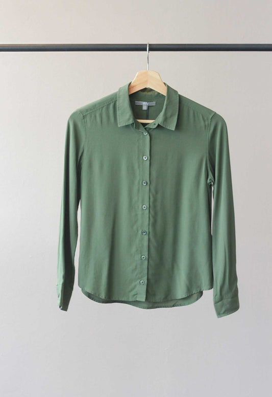 Uniqlo Long-Sleeve Button Down Top