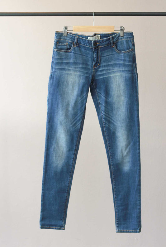 Abercrombie & Fitch Low-Rise Slim Fit Jeans